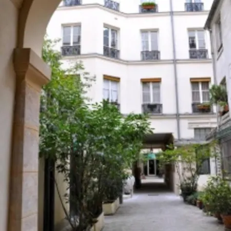 Appartamento élégant 2 Pièces, Rue Du Temple, Calme, 100m Métro République Parigi