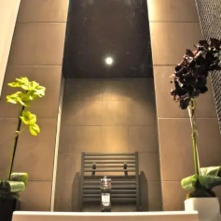 Elegant 2 Pieces, Rue Du Temple, Calme, 100m Metro Republique Apartment